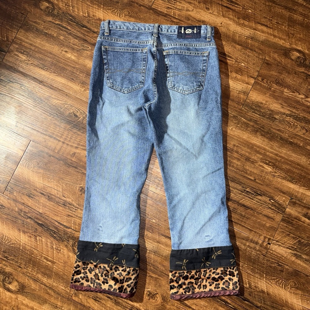 Vintage Y2K L.E.I. Juniors Size 11 Cheetah Dragonfly Patch Hem Jeans - Picture 8 of 9